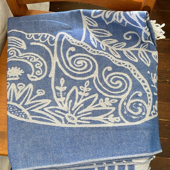 Widdonen Turkish Beach TOWEL in blue&white. 36”x72”. 100% Cotton. - Picture 2 of 6